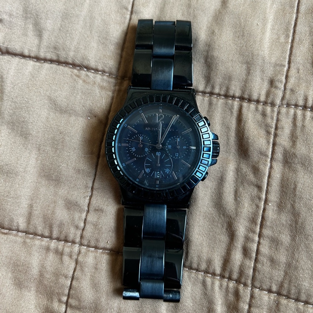 Black Michael kors watch